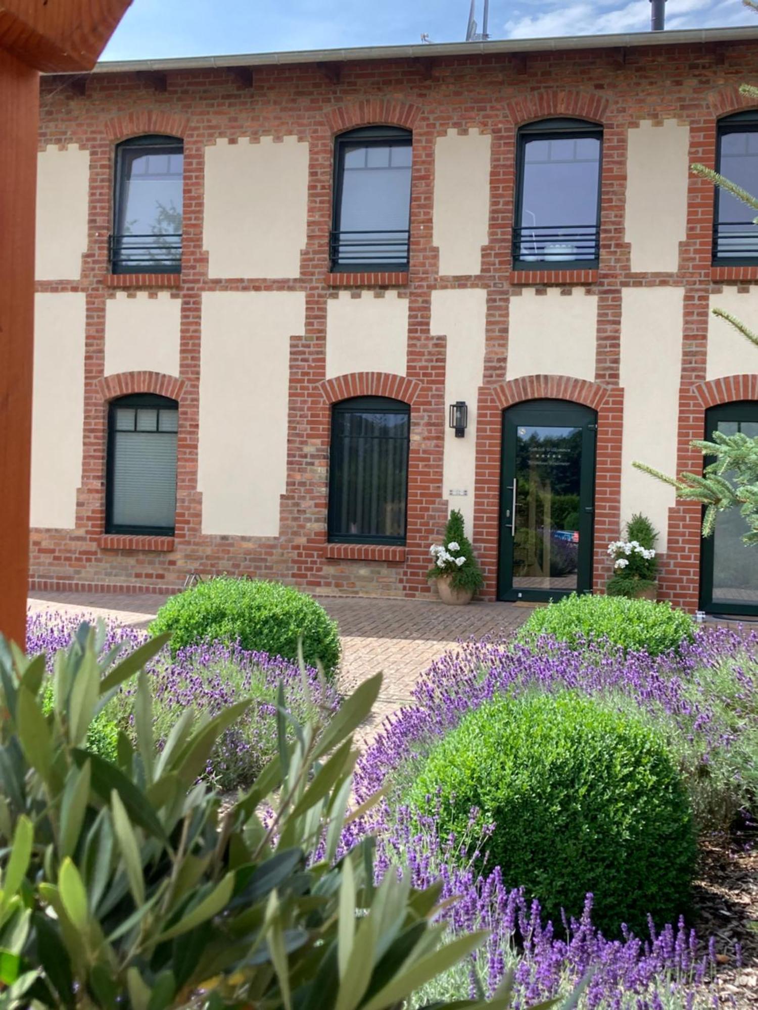 Ferienwohnungen In Der Alten Schnitterkaserne Prenzlau Exterior foto